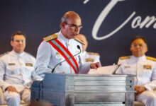 O almirante de esquadra Marcos Sampaio Olsen, atual comandante da Marinha do Brasil, assumirá interinamente o Ministério da Defesa entre os dias 12 e 18 de maio