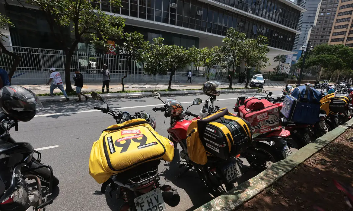 Em caso de desobediência, multa estabelecida é de R$ 30 mil por dia
