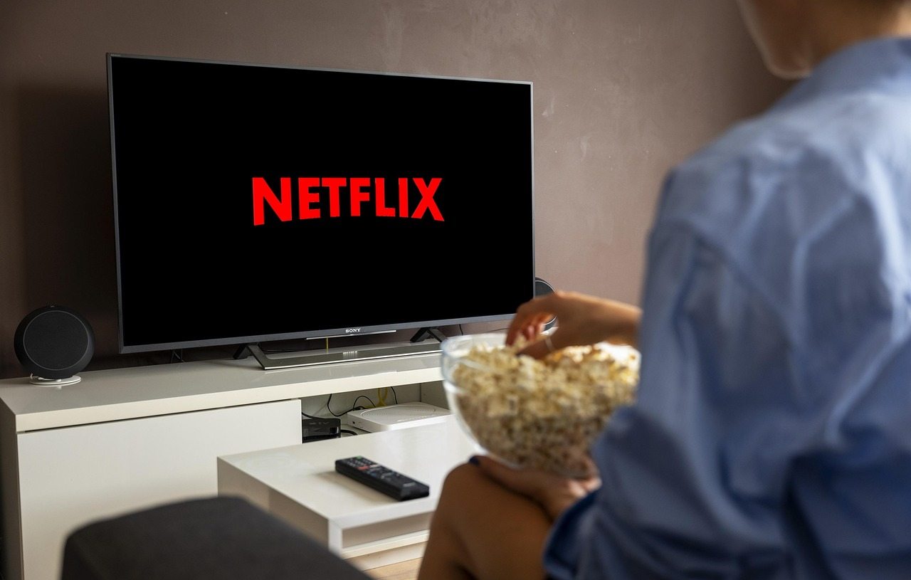 Assistindo Netflix