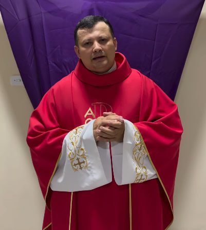 José Adeilton da Silva tem 40 anos e administra a paróquia de São Luis Gonzaga, em Arapiraca