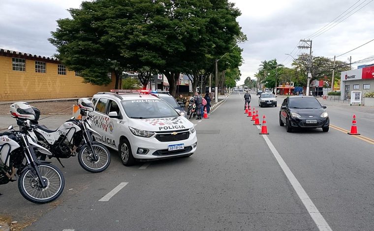 Blitz da Polícia Militar em Pindamonhangaba