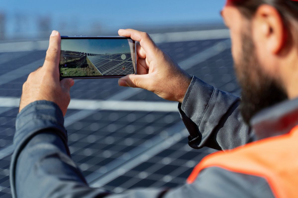 Profissional formado estará apto a projetar, instalar e manter sistemas fotovoltaicos em residências, comércios e usinas
