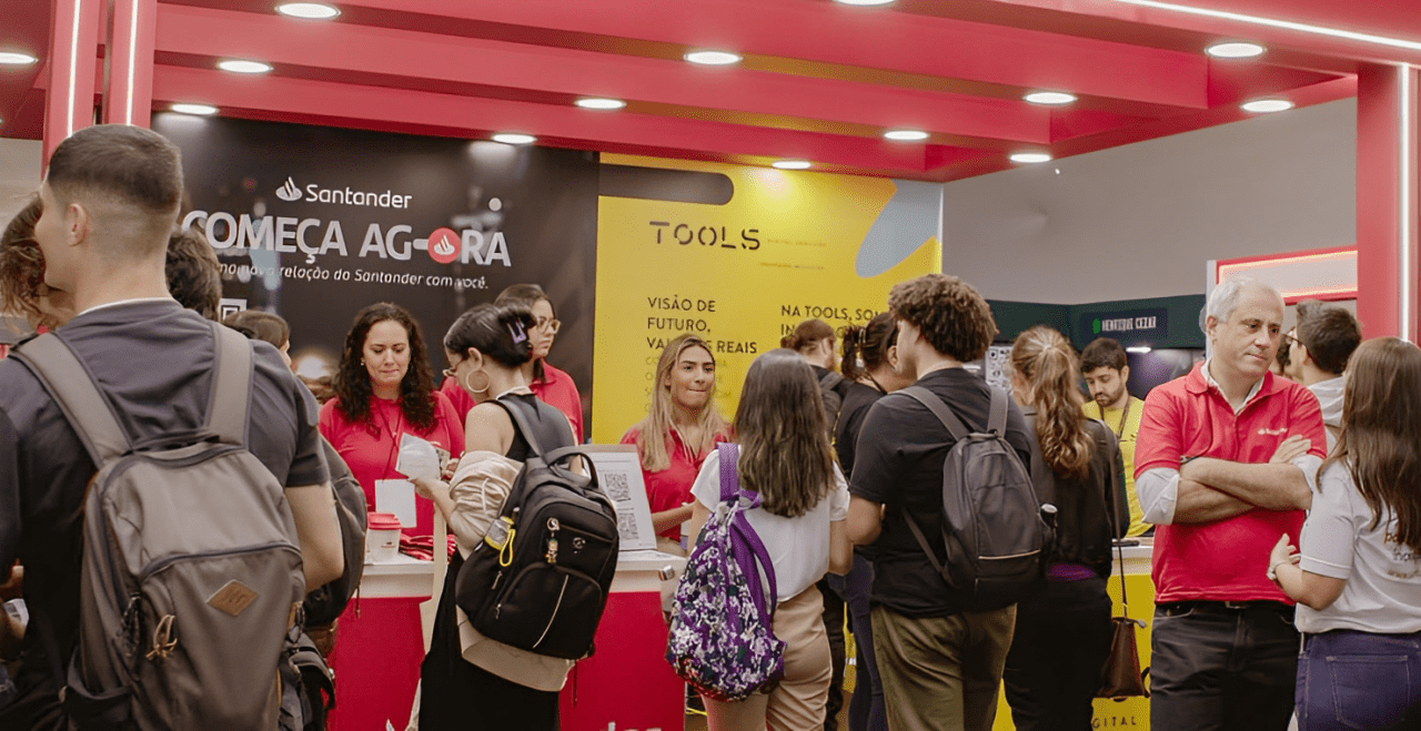 Campus da USP recebe feira de recrutamento com oportunidades de estágio e trainee