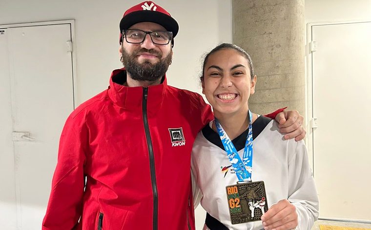 Maria Eduarda Ribeiro dos Santos, de 16 anos, sobe ao pódio em competição internacional e reforça destaque da cidade na modalidade.