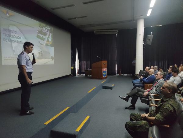  Diretor do Núcleo do ITA Fortaleza apresenta avanços na implantação do novo campus