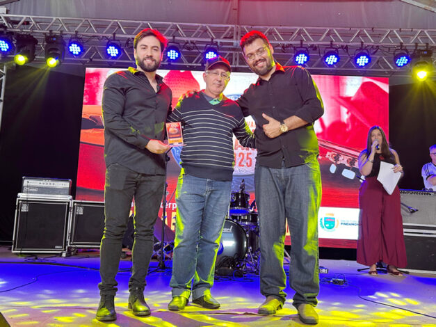 Categoria Raiz: Douglas e Fred