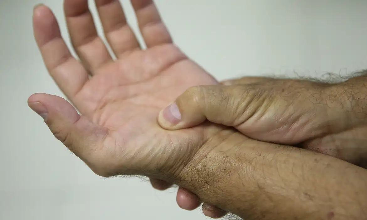 Síndrome crônica provoca dores, fadiga, ansiedade e depressão 