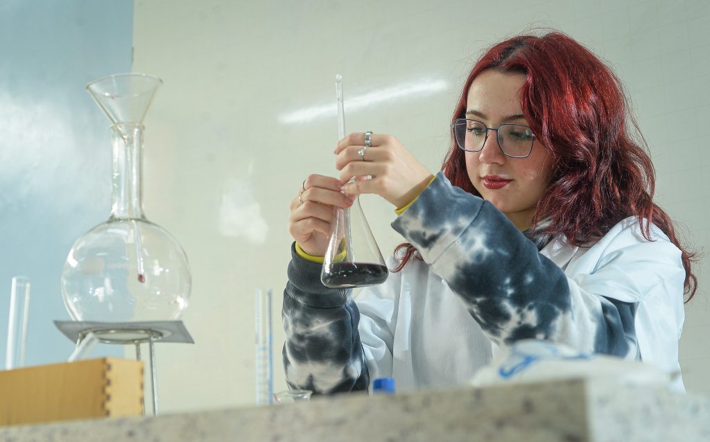 660 estudantes do Vale do Paraíba são contratados como estagiários do BEEM - Agência SP