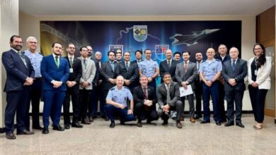 Encontro abordou ações da FAB, desafios operacionais e fortaleceu o diálogo com o Legislativo