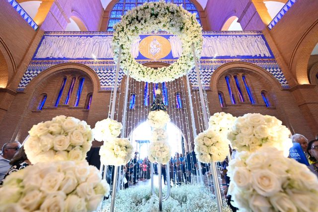 O dia 12 de outubro deste ano cai em um domingo e missa solene será mais cedo