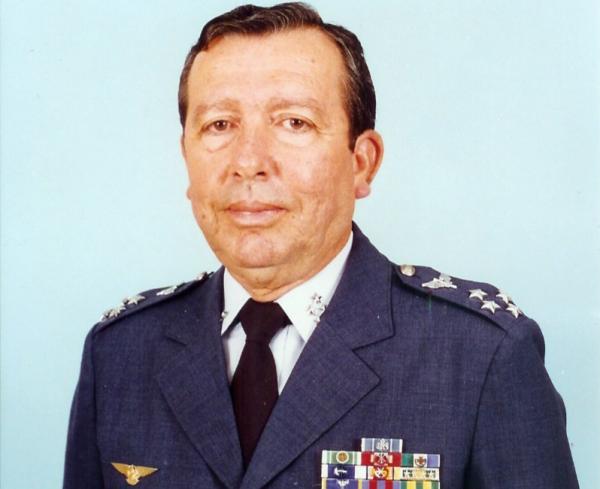 Falecimento do Tenente-Brigadeiro do Ar José Elislande Bayo de Barros