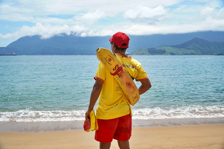 Temporada de Verão 2026 Prefeitura de Ilhabela abre 20 vagas para Guarda-Vidas temporários