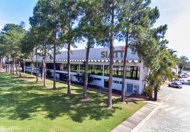 A companhia, que nasceu em São José dos Campos e se consolidou entre os principais players do setor de defesa e tecnologia, reforça sua presença no cenário nacional e internacional por meio de parcerias estratégicas.