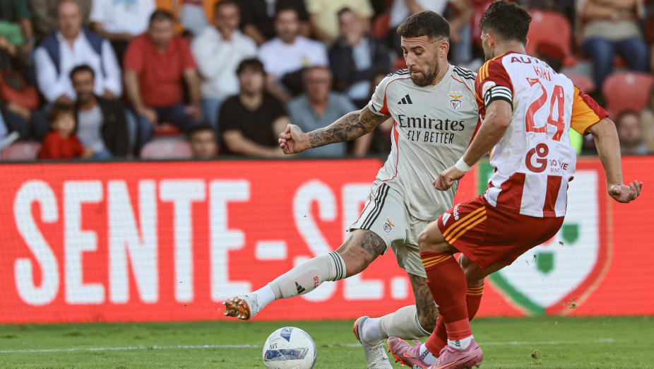 O  argentino Nicolas Otamendi é o patrão da defesa encarnada