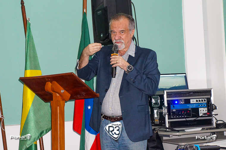 Turismólogo Pedro de Alcântara Bittencourt César durante palestra de abertura da Semana Municipal do Turismo no Palacete 10 de Julho em Pindamonhangaba