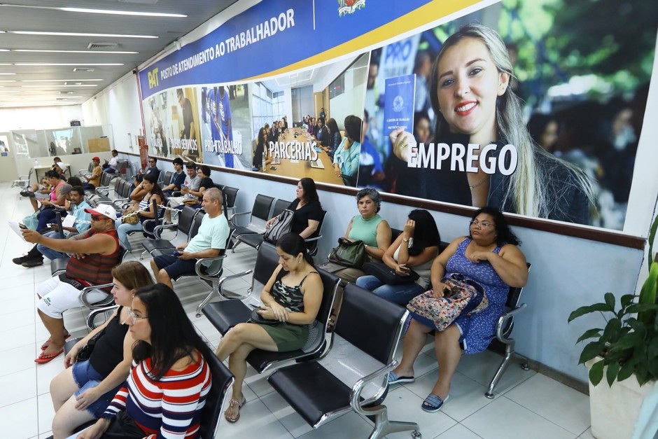 Fachada do PAT de São José dos Campos, onde são oferecidas vagas de emprego nesta segunda-feira