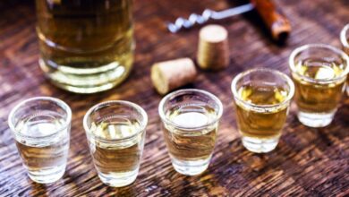 Qualidade e tradição: avanço da cachaça paulista impulsiona produção e comércio da bebida