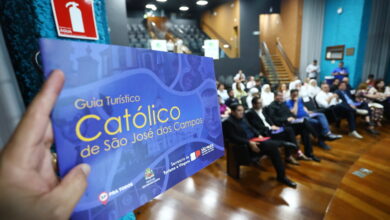 Lançamento do Guia Turístico Católico destaca 18 atrações e quatro lideranças religiosas ligadas à história de São José dos Campos