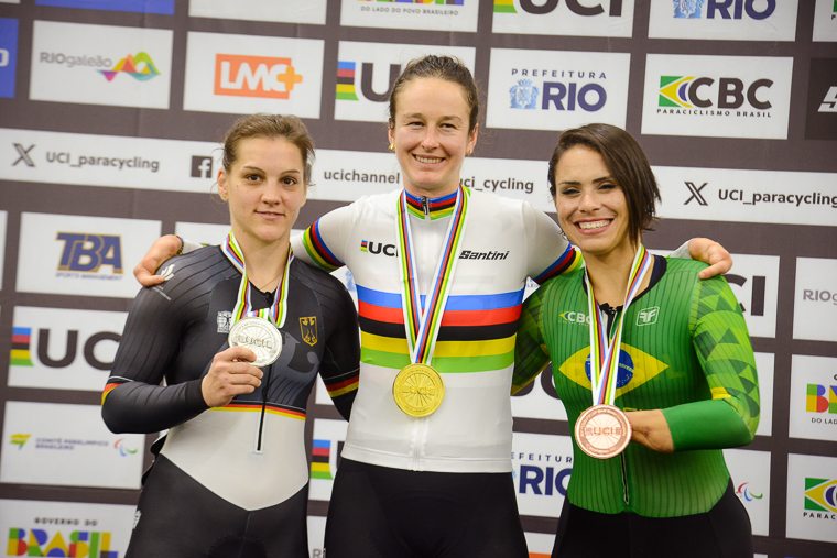 Sabrina em mais um pódio.