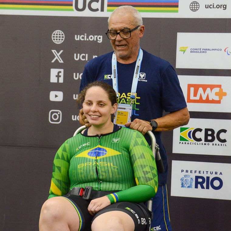 Victória Barbosa teve grande desempenho e conquistou a medalha de prata