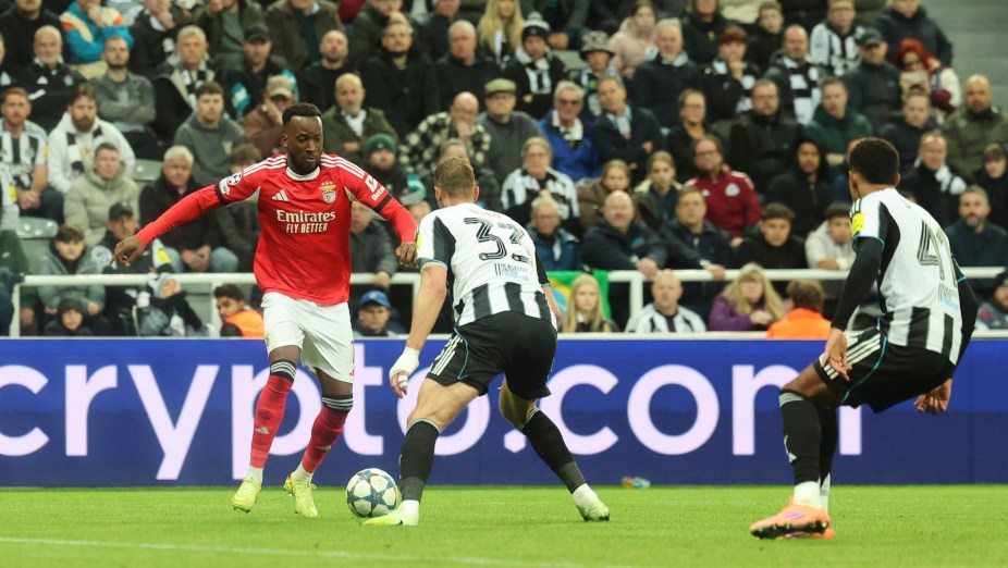 O atacante belga Lukebakio ainda tentou remar contra a maré
