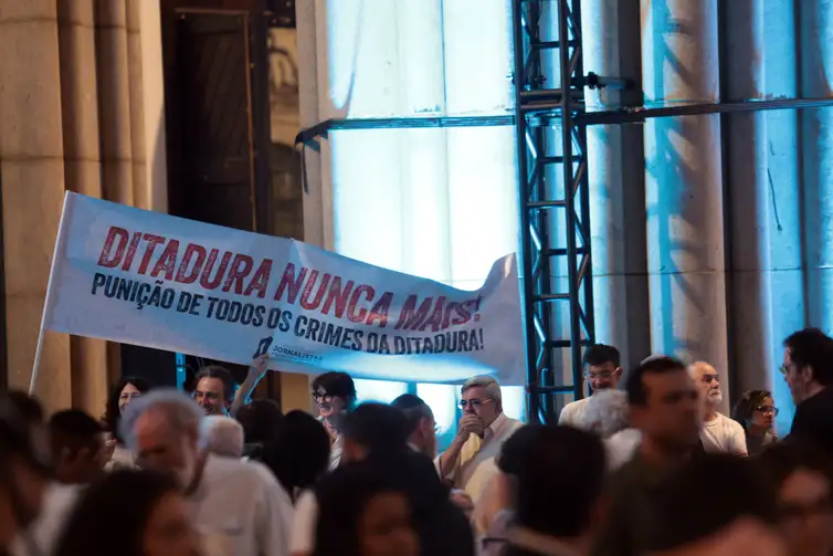 Ato inter-religioso na Igreja da Sé lembra a morte do jornalista Vladimir Herzog, em dia 25 de outubro de 1975.
