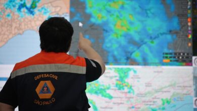 Defesa Civil alerta: nova frente fria traz risco de chuva forte, ventania e granizo em SP a partir de domingo (12)