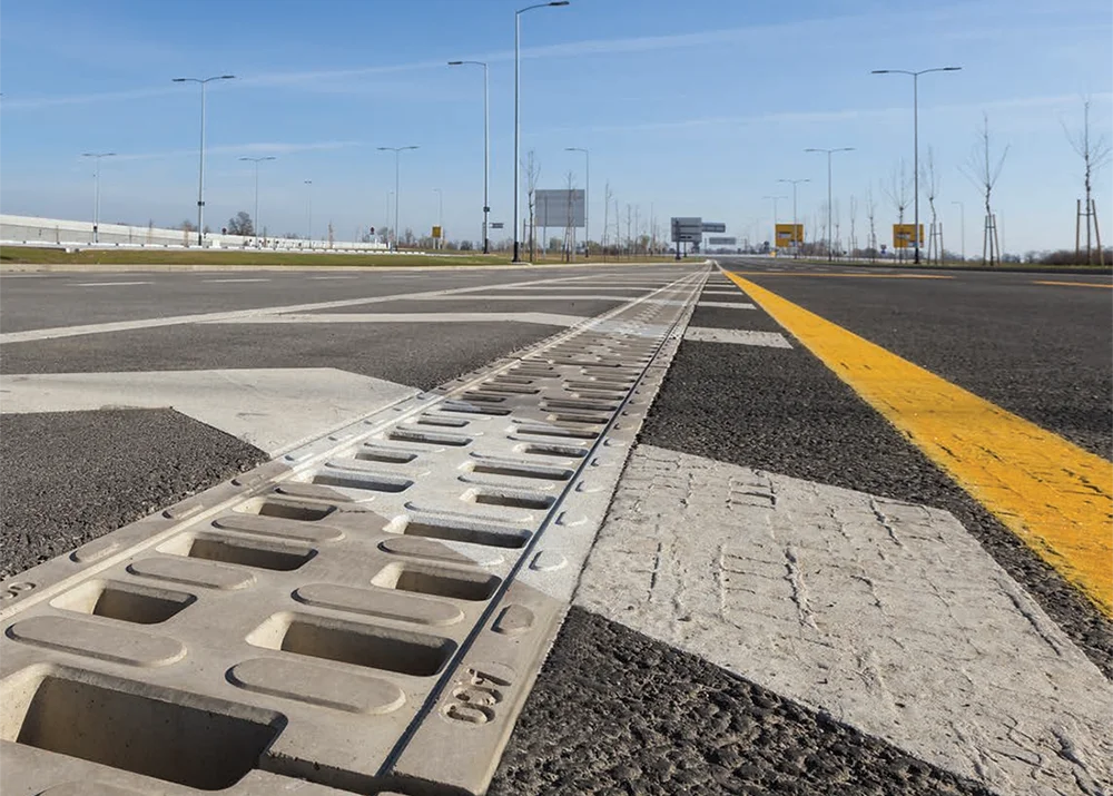 Peça de monoblock é resistente, a instalação é rápida e tem alta capacidade de absorção