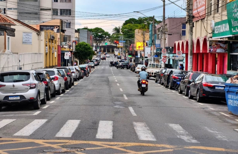 Vagas de estacionamento rotativo no centro de Pindamonhangaba