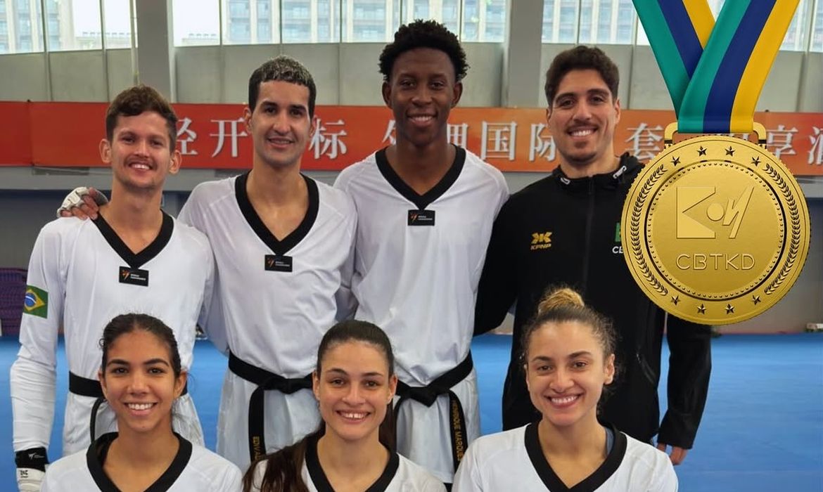Equipe amarelinha derrotou Coreia do Sul na final por 2 rounds a 0. (Foto: © Reprodução Instagram / CBTKD oficial)