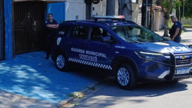 Uma operação conjunta entre a GCM (Guarda Civil Municipal) de Taubaté e o Detran-SP resultou na autuação de sete estabelecimentos e fechamento de um desmonte de veículos que operava sem autorização.