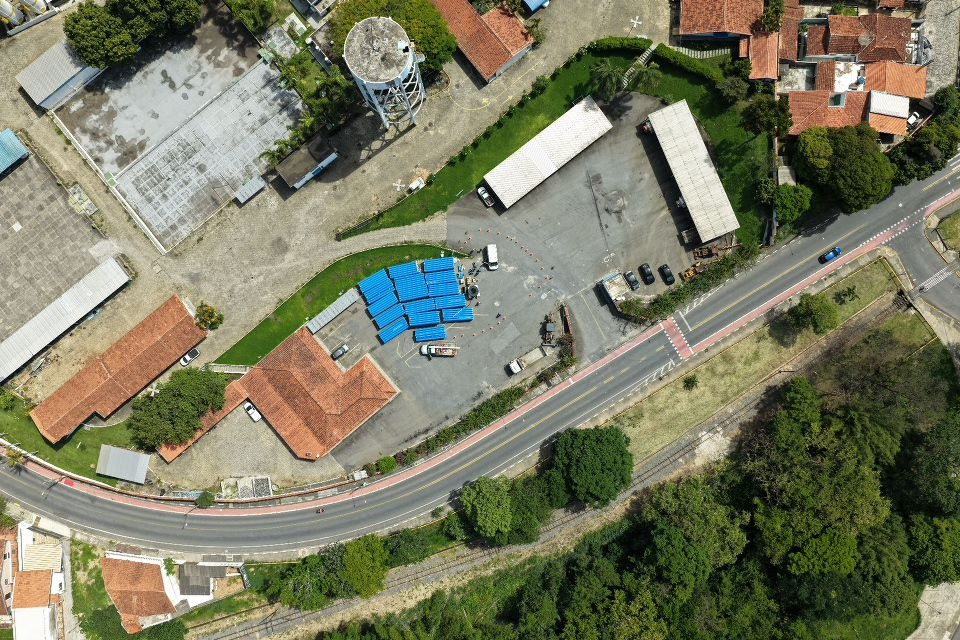 Vista aérea de uma parte da Estação de Tratamento de Água (ETA) de Pindamonhangaba, onde será instalada a VRP