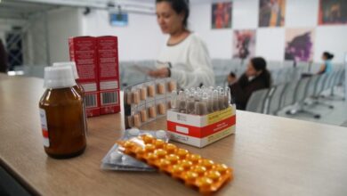 A entrega de medicamentos ocorrerá, nas demais datas, das 7h30 às 17 horas, conforme agendamento no cartão do paciente.