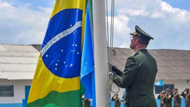 Solenidade do Dia da Bandeira no 2º BE Cmb em Pindamonhangaba