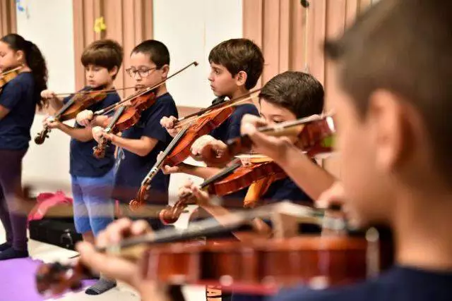 PEMSA, projeto musical do Santuário Nacional de Aparecida, oferece formação musical gratuita para crianças e adolescentes de 7 a 17 anos em Aparecida (SP).