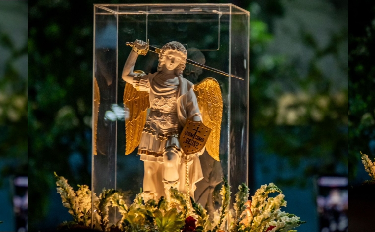 A imagem oficial foi solenemente abençoada na Gruta de São Miguel, no Monte Gargano, na Itália e sua jornada no Brasil contempla todas as regiões