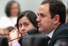 Deputado corria risco de ter mandato cassado