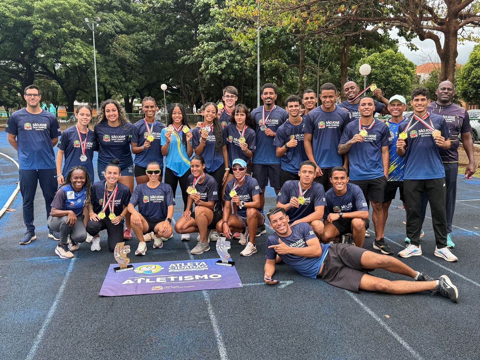 Atletismo joseense conquistou o título feminino e o vice-campeonato masculino nos Jogos Abertos do Interior