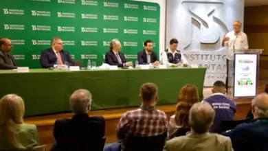 O contrato para a entrega dessas primeiras doses é de cerca de R$ 368 milhões.