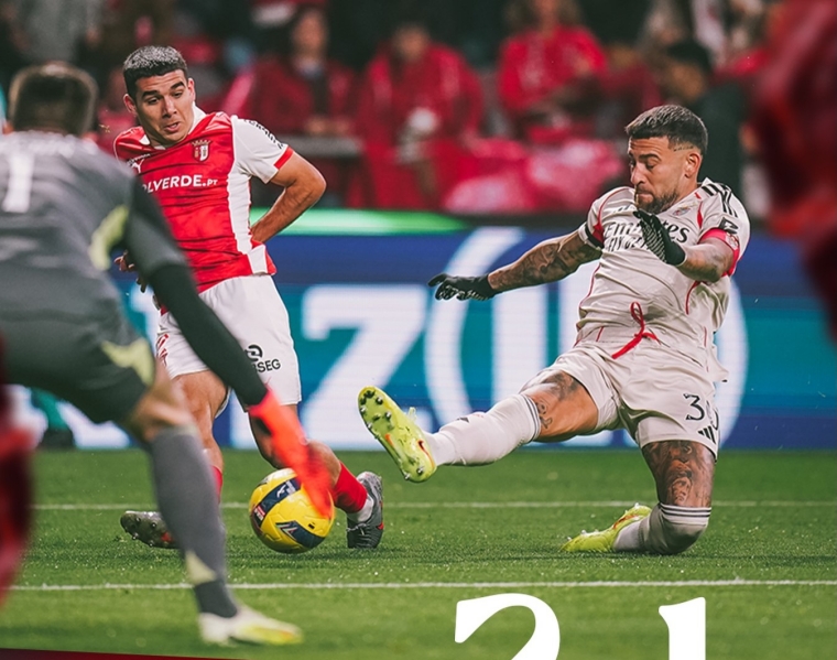 O argentino Nicolas Otamendi inaugurou o marcador com um excelente golpe de cabeça