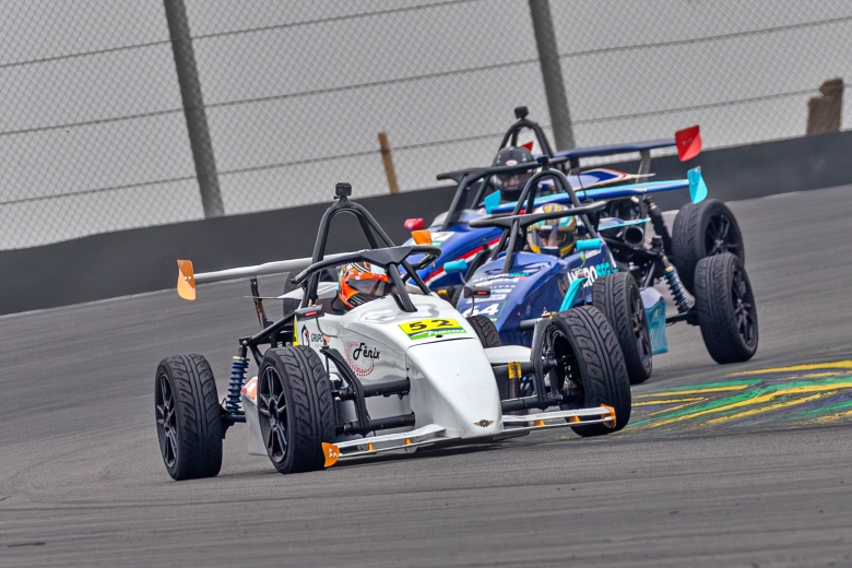 Final de 2025 da Fórmula 1600 em Interlagos