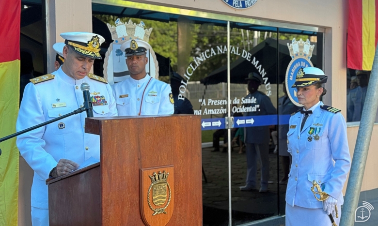 Vice-Almirante André Luiz de Andrade Felix, Comandante do 9º Distrito Naval, presidiu cerimônia de posse da Capitão de Fragata (Médica) Vivian Scofano