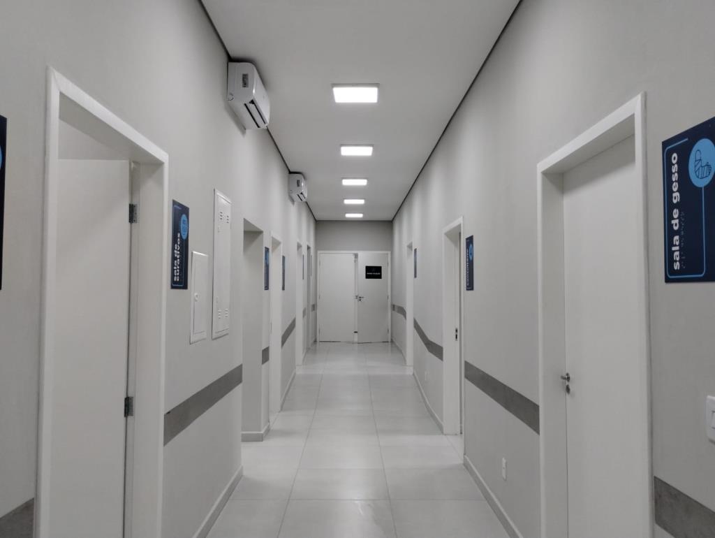 Novos setores contam com quatro consultórios equipados, recepção, salas de exames, salas de curativo, sala de gesso e ambientes planejados que irão otimizar os atendimentos