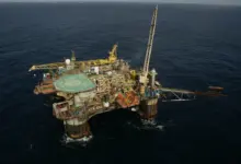 Brasil alcançou média diária de 4,897 milhões de barris