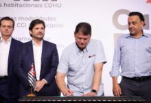 Anúncio de novas moradias para Pindamonhangaba no Palácio dos Bandeirantes